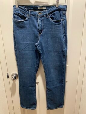 Levi’s Classic Straight Jeans in Dark Blue EUC